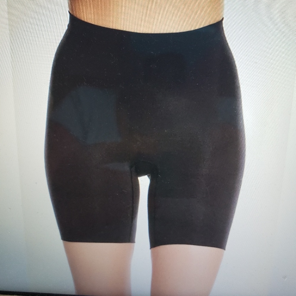 SPANX  POWER PANTIES NEW BLACK 2 left